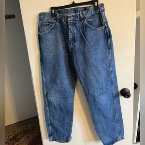 Wrangler blue wash jeans